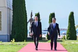 Состоялась церемония официальной встречи Президента Ильхама Алиева в городе Чолпон-Ата