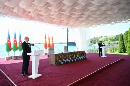 Президент Кыргызстана награждён орденом «Гейдар Алиев»-ФОТО 