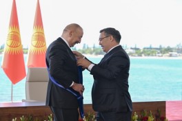 Состоялась церемония награждения президентов Азербайджана и Кыргызстана — ФОТО 