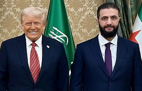 Президент Сирии обсудил с Трампом отмену оставшихся санкций против Дамаска