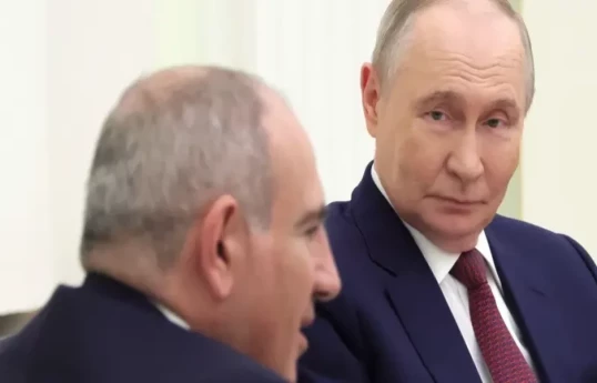 Путин провёл телефонный разговор с Пашиняном