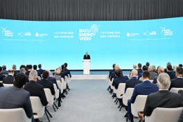 Президент Ильхам Алиев принял участие в церемонии официального открытия 31-го Бакинского энергетического форума -ОБНОВЛЕНО-3-ФОТО 