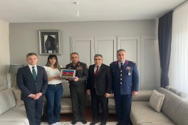 Военный атташе Азербайджана посетил семьи турецких военнослужащих, погибших в авиакатастрофе в Грузии