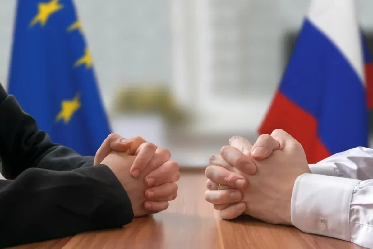 СМИ: Европа намерена вернуть Россию за стол переговоров до наступления зимы