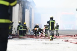 В посёлке Кешля вспыхнул пожар на объекте-ФОТО 