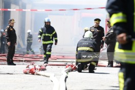 В посёлке Кешля вспыхнул пожар на объекте-ФОТО 