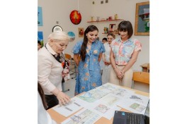 Лейла Алиева и Арзу Алиева посетили школу-интернат №11 с интегрированным обучением