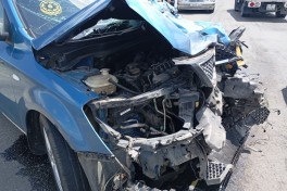 В Джалилабадском районе легковой автомобиль столкнулся с грузовиком, пострадали 5 человек -ФОТО-ОБНОВЛЕНО 