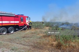 В Гаджигабульском районе вспыхнул пожар на открытой местности - ОБНОВЛЕНО 