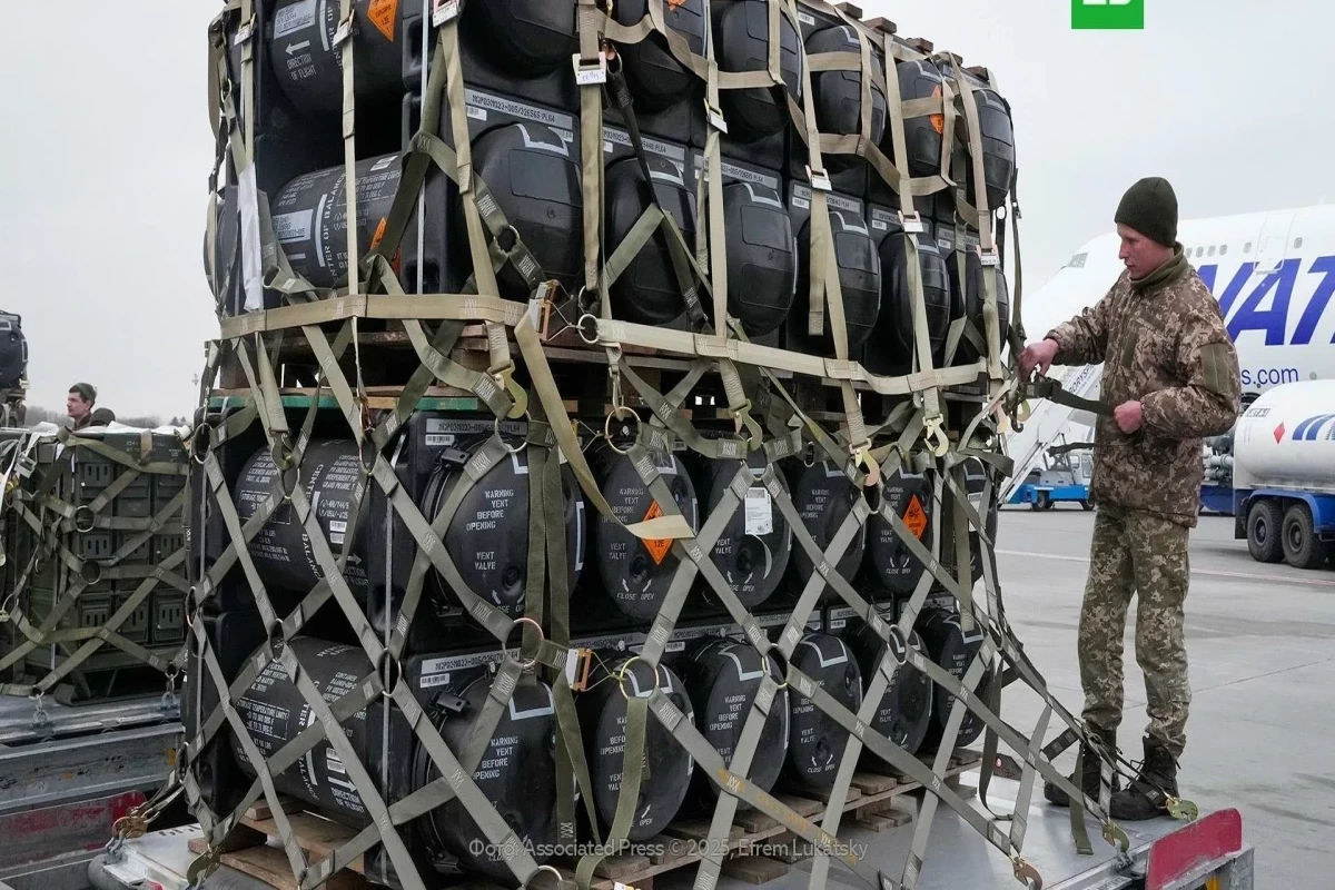 Болгария прекратит поставки оружия в Украину