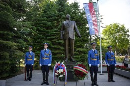 Министр обороны Азербайджана находится с визитом в Сербии