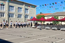 Министр науки и образования принял участие в мероприятии «Последний звонок» в Гяндже — ФОТО 