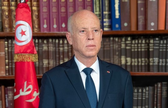 Президент Туниса поздравил азербайджанского лидера