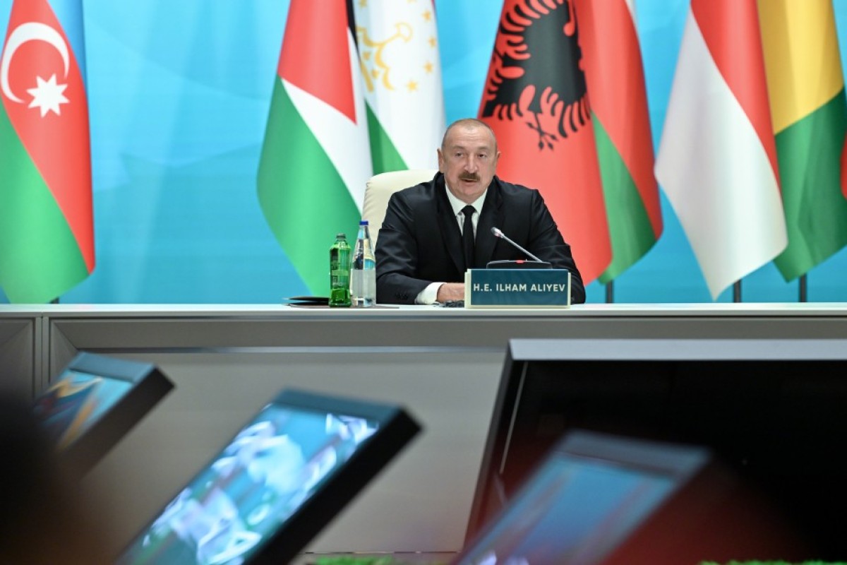 Президент Ильхам Алиев: Нам необходимо продолжать усилия по превращению Азербайджана в транспортный узел