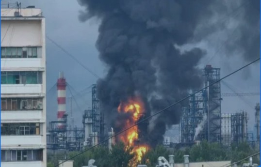Несколько беспилотников атаковали Московский нефтеперерабатывающий завод