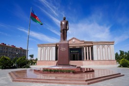 В Нахчыване проходит III конгресс-фестиваль «Возвращение в Западный Азербайджан» - ФОТО 