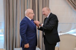 Президент Азербайджана вручил орден «Достлуг» известному общественно-политическому деятелю Дагестана Курбану Курбанову