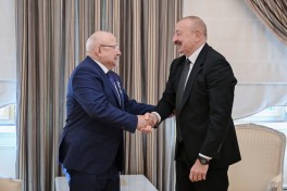 Президент Азербайджана вручил орден «Достлуг» известному общественно-политическому деятелю Дагестана Курбану Курбанову