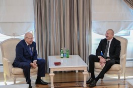 Президент Азербайджана вручил орден «Достлуг» известному общественно-политическому деятелю Дагестана Курбану Курбанову