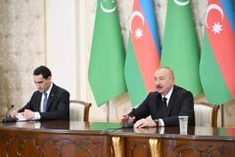 Президенты Азербайджана и Туркменистана выступили с заявлениями для прессы-ФОТО 