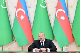 Президенты Азербайджана и Туркменистана выступили с заявлениями для прессы-ФОТО 
