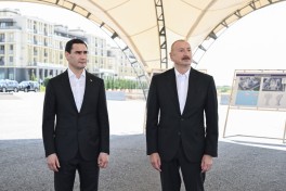 Президенты Азербайджана и Туркменистана осмотрели разрушенные места в городе Физули