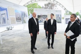 Президенты Азербайджана и Туркменистана ознакомились с ходом строительных работ в Шушинской мечети