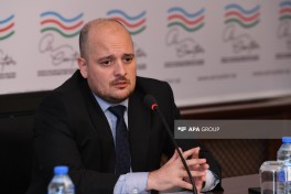 Прошла конференция, посвященная позиции Азербайджана как «средней державы»-ФОТО 
