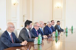 Президент Ильхам Алиев принял председателя Великого Национального Собрания Турции