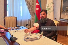 Руководители религиозных конфессий приняли участие в акции по сдаче крови в связи с днем Ашура-ФОТО 