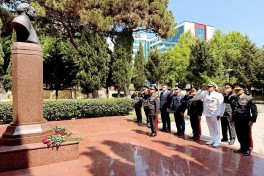 Руководящий состав Министерства обороны посетил Главный клинический госпиталь-ФОТО 