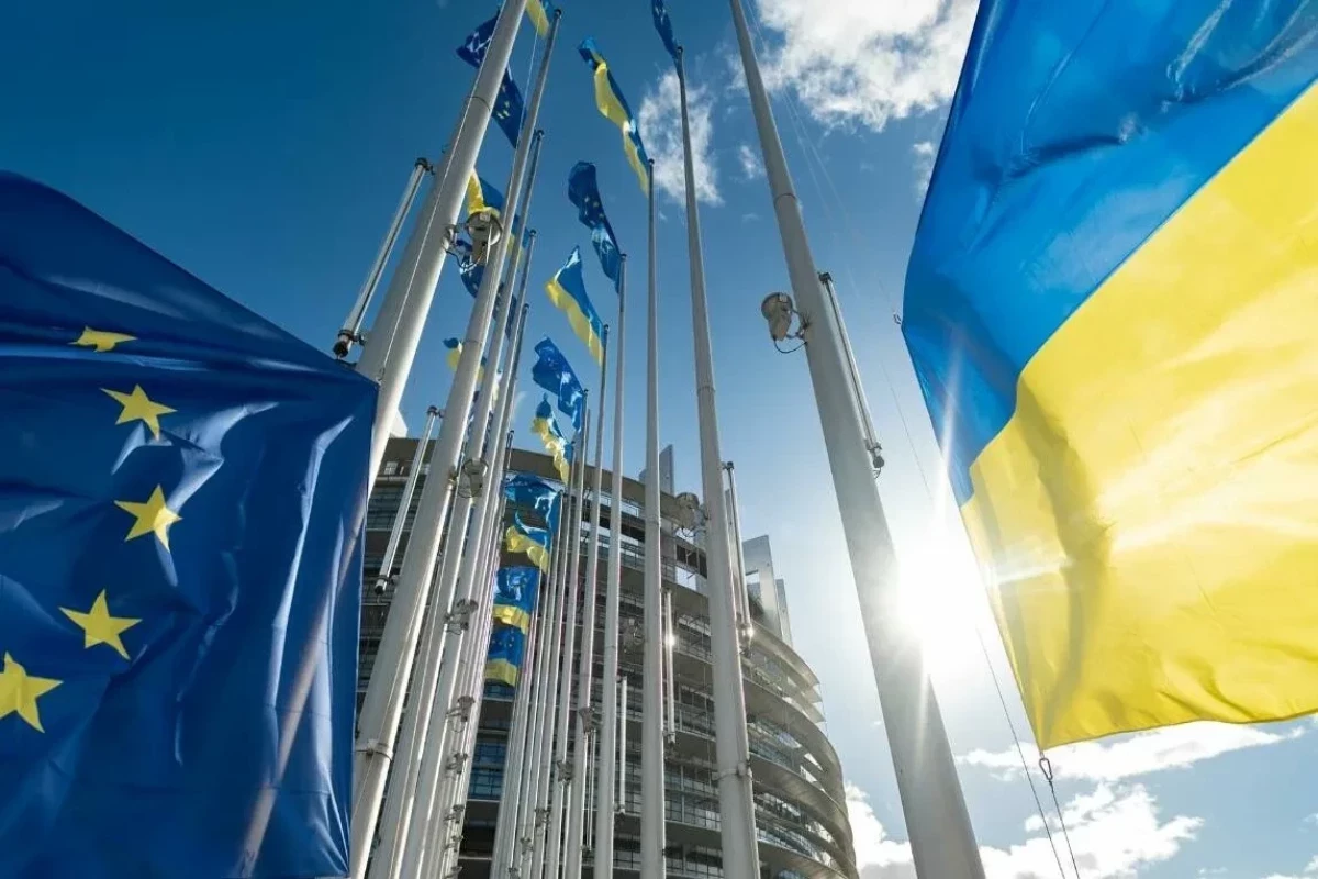 ЕС будет платить €3 млрд в год как проценты по кредиту в €90 млрд для Киева