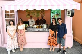 Лейла Алиева и Арзу Алиева посетили летний фестиваль CandyFest и посмотрели шоу цирка на воде «Волшебная жемчужина»-ФОТО 
