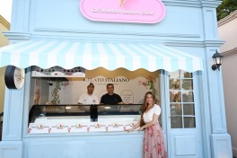 Лейла Алиева и Арзу Алиева посетили летний фестиваль CandyFest и посмотрели шоу цирка на воде «Волшебная жемчужина»-ФОТО 