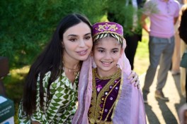 Лейла Алиева и Алена Алиева приняли участие в Благотворительном фестивале