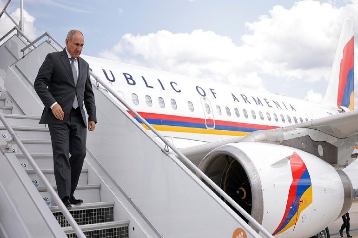 Пашинян примет участие в церемонии прощания с Али Хаменеи в Тегеране