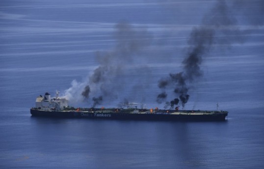 У побережья Омана атакован нефтяной танкер, получили ранения 4 человека