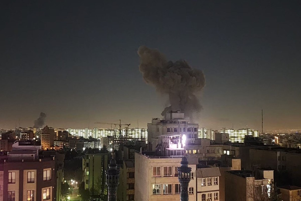 ВВС Израиля нанесли удар по высокопоставленному иранскому командиру в Тегеране