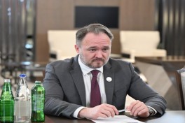 Президент Ильхам Алиев принял комиссара ЕС по энергетике и жилищной политике