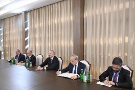 Президент Ильхам Алиев принял комиссара ЕС по энергетике и жилищной политике