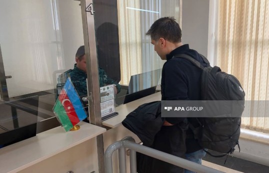 Эвакуированный из Ирана гражданин Великобритании: Школы и университеты закрыты, но магазины и учреждения продолжают работу