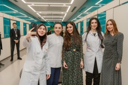 Лейла Алиева и Арзу Алиева посетили Педиатрический центр «Leyla Medical Center»