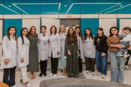 Лейла Алиева и Арзу Алиева посетили Педиатрический центр «Leyla Medical Center»