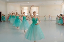 Лейла Алиева посетила Бакинскую хореографическую академию