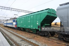 Вагоны с зерном из России, следующие транзитом через Азербайджан в Армению, отправлены из Баку-ФОТО 