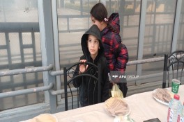 Сегодня 31 человек был эвакуирован из Ирана через азербайджанскую границу, трое из них дипломаты
