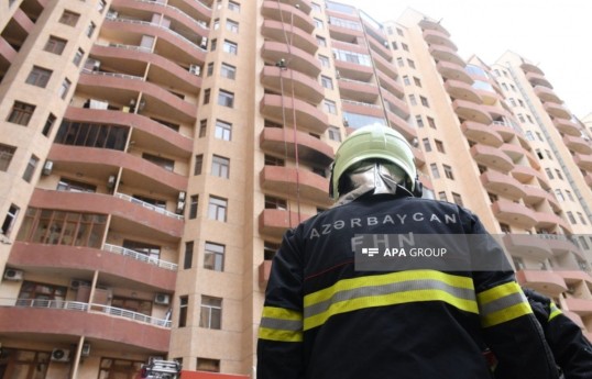 Пожар в жилом доме в Баку потушен, жильцы эвакуированы -ОБНОВЛЕНО-4-ФОТО-ВИДЕО 