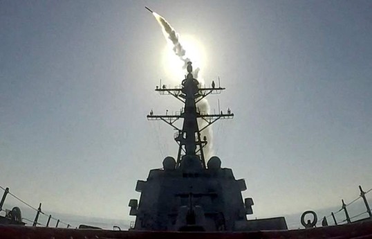 США ударили по ракетным объектам Ирана близ Ормузского пролива