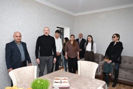 Президент Азербайджана ознакомился с работами по восстановлению частных жилых домов и инфраструктуры в селе Ханоба Ходжавендского района-ФОТО-ОБНОВЛЕНО 