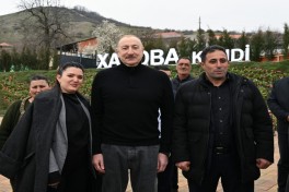 Президент Азербайджана ознакомился с работами по восстановлению частных жилых домов и инфраструктуры в селе Ханоба Ходжавендского района-ФОТО-ОБНОВЛЕНО 